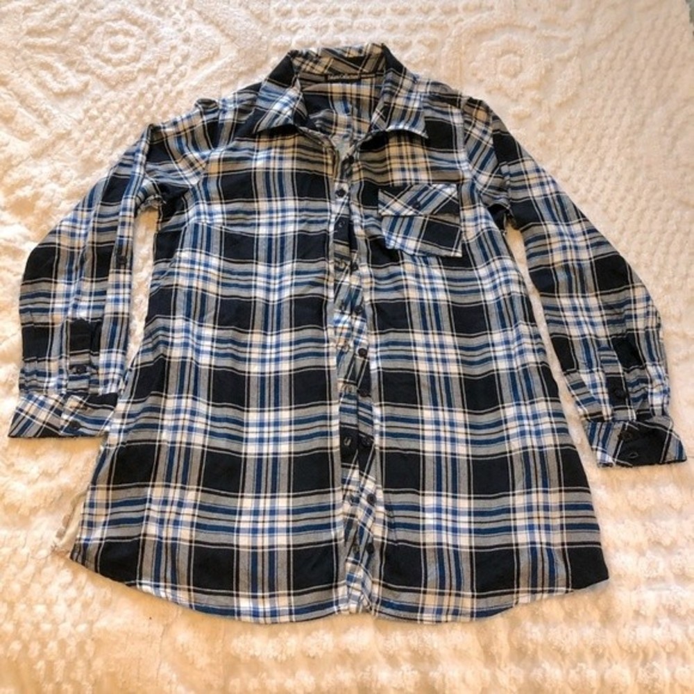 Tolani Collection,Sm, blue plaid floral back shirt